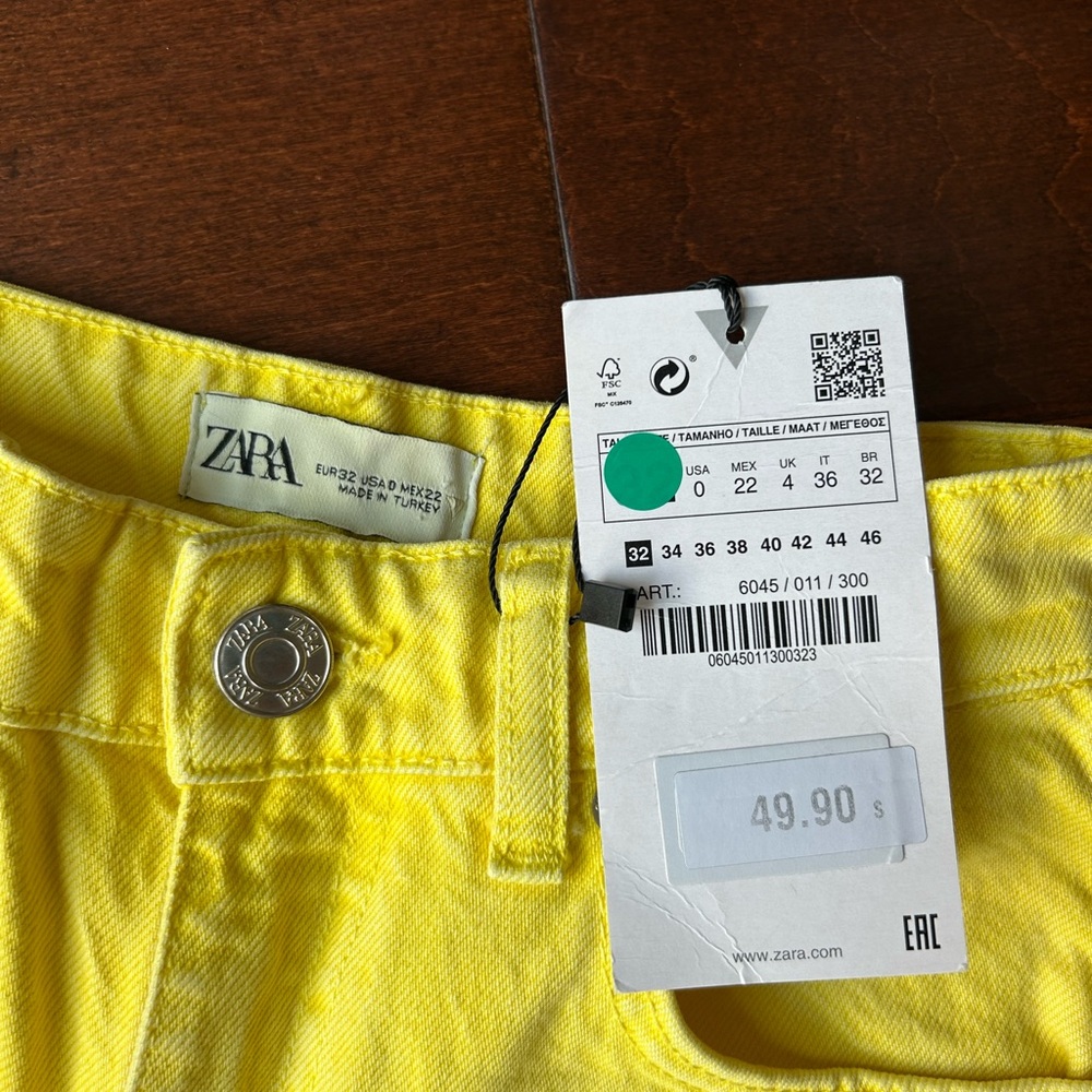 ZARA Yellow Wide Leg Jeans Full Length - Size 0 - Picture 3 of 3